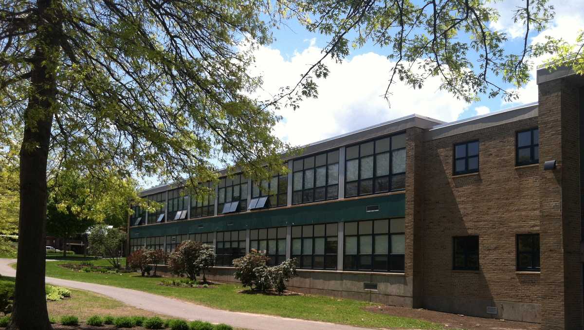 King Middle School retains distant working day after threats observed in bathroom
