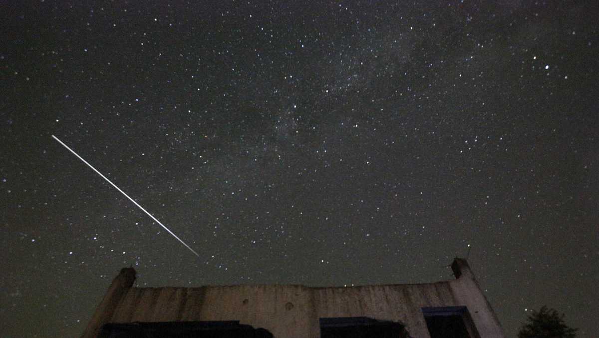 The Orionid meteor shower reaches its peak tonight