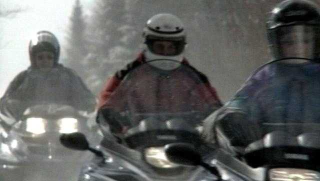 Snowmobile clubs get boost from feds to maintain trails