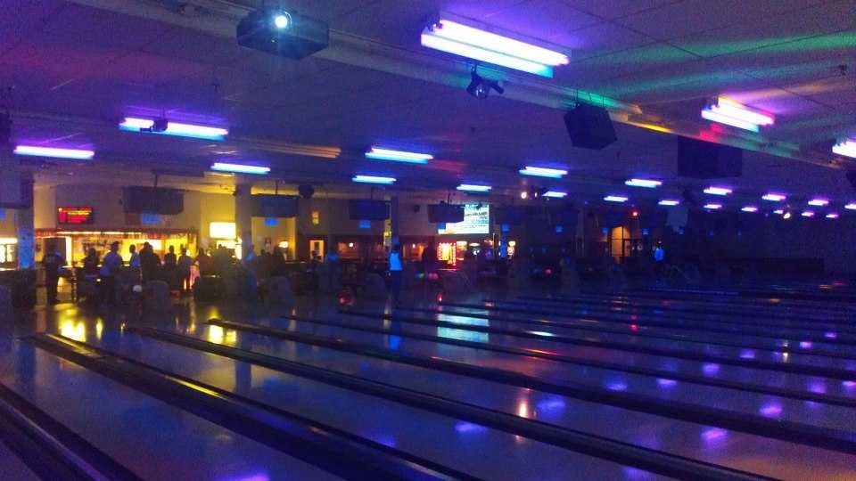 Viewers' Choice 2017 Best bowling alley