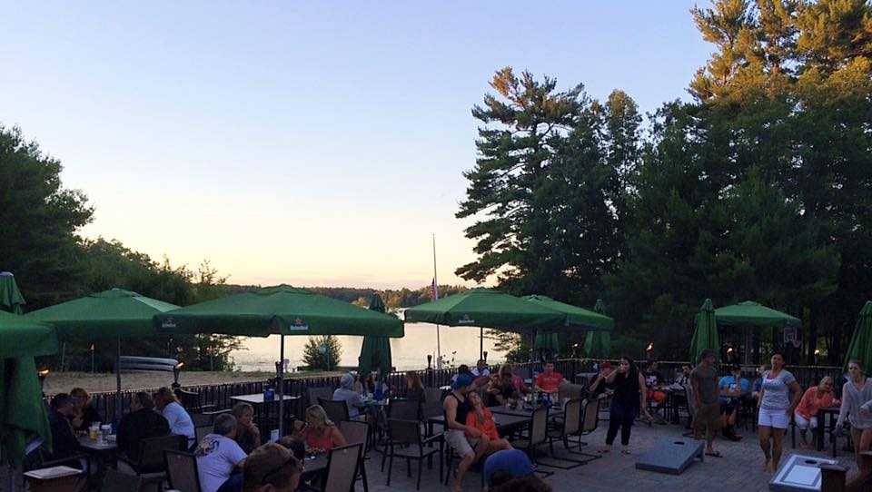 lincoln nh restaurants with outdoor seating