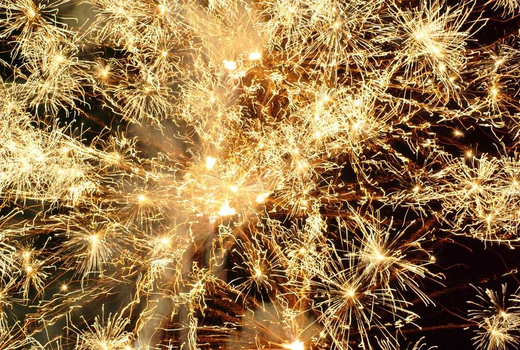 wpbf.com - Vanessa Laurent - Wellington celebrates 30th anniversary with music and fireworks