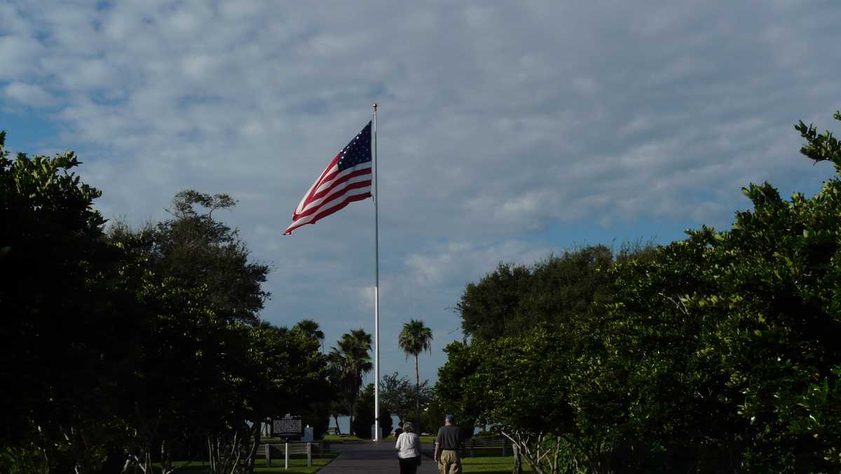 D-Day Monument unveiled at Veteran's Memorial Park in Boynton Beach