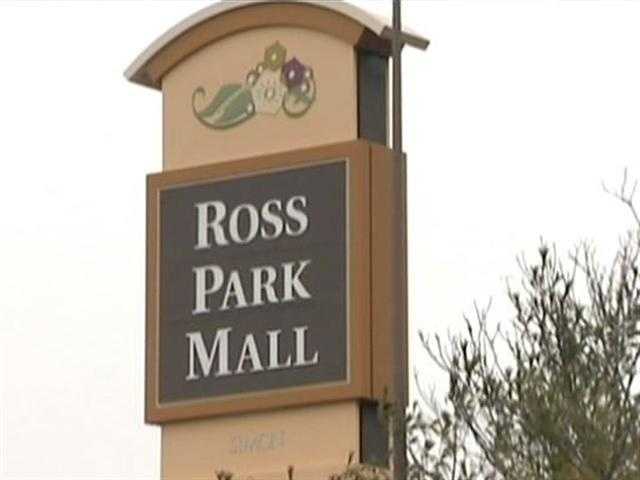 Stores at ross outlet park mall