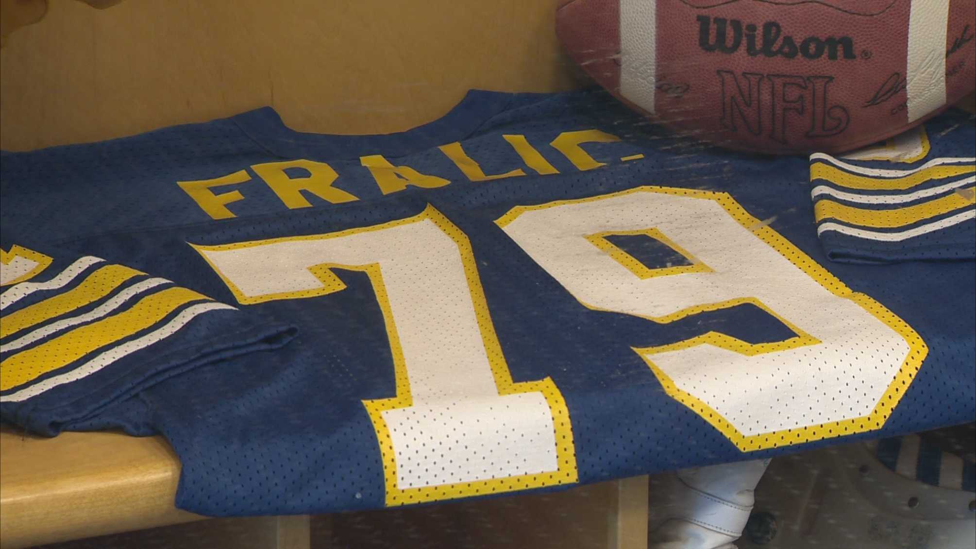 Former Atlanta Falcons All-Pro Bill Fralic dead at 56