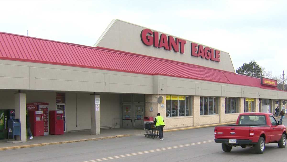 Giant Eagle continuing to require face masks