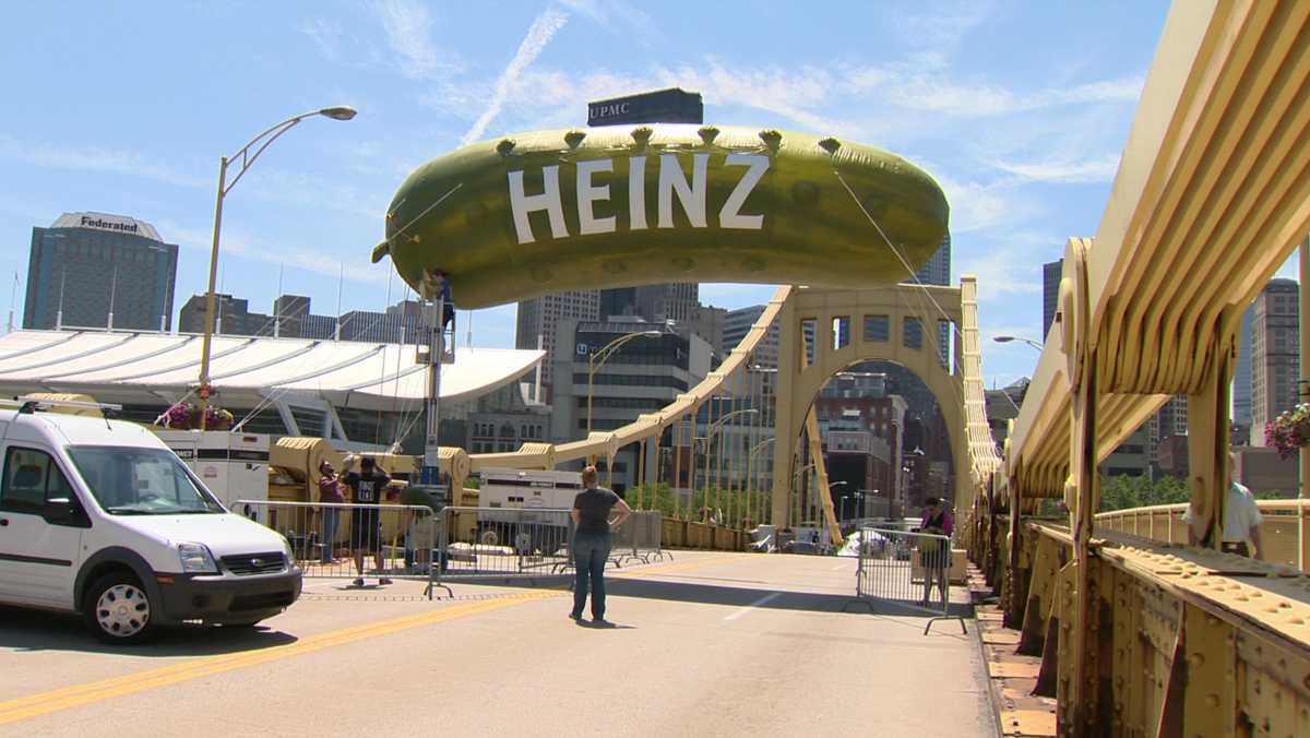 Picklesburgh preparations begin in downtown Pittsburgh