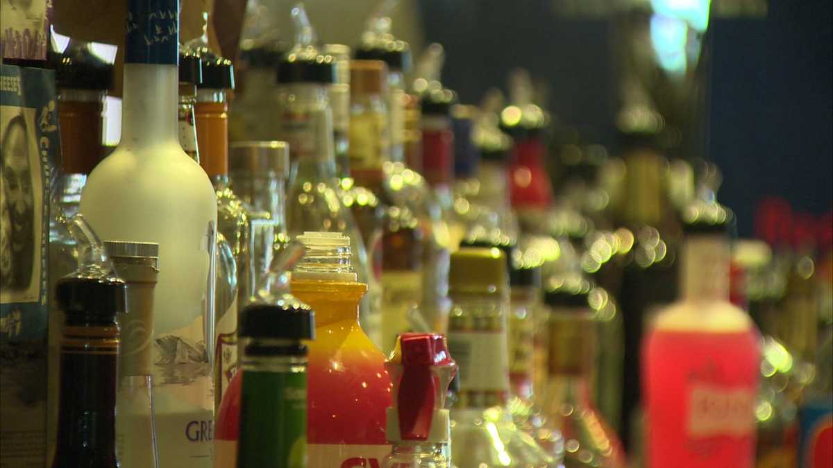 House advances bill to let restaurants sell takeout liquor in Pennsylvania