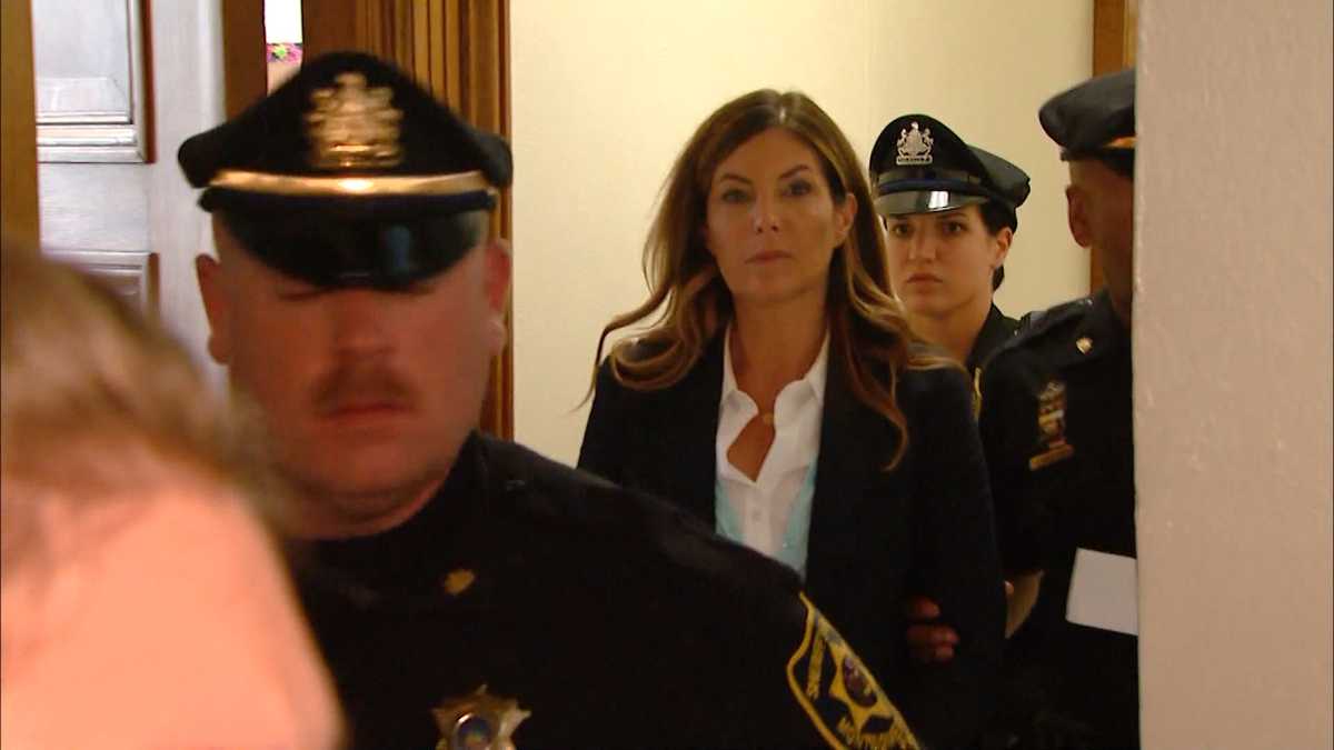 Judge orders former Pennsylvania Attorney General Kathleen Kane to