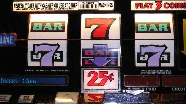 Slot machine reels