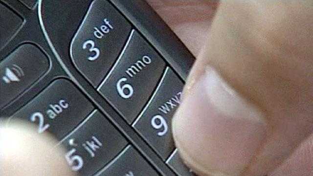 Reported problems with AT&T phones calling 911 service in multiple Alabama communities