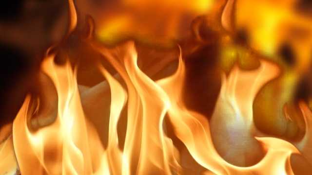 Porch collapse at duplex blaze leaves three firefighters hurt - Vimarsana News