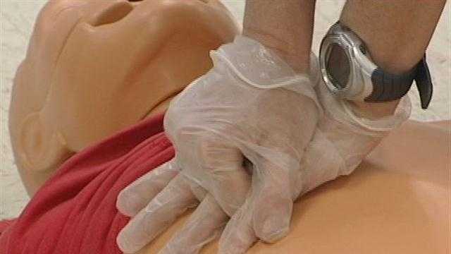 Duke University School of Medicine attempts to set world record in CPR training