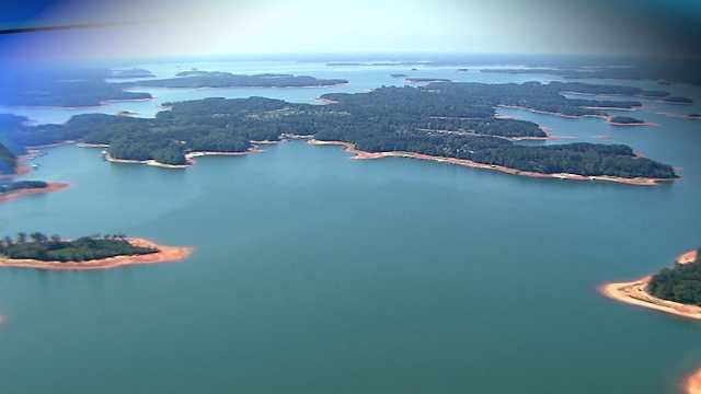 South Carolina: 64 year old found dead in Lake Hartwell