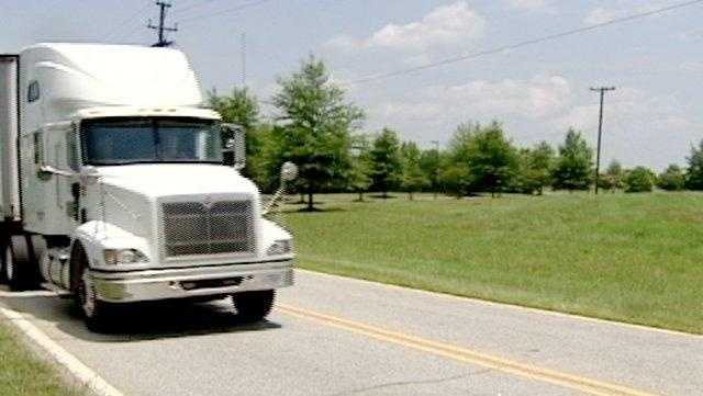 Truck driver shortage contributes to supply chain issues - Vimarsana News