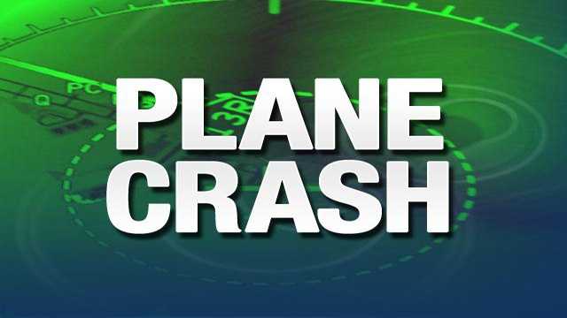 2 dead after plane crashes in Florida Everglades