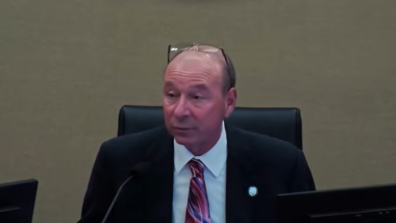 Mayor of Fairfield announces resignation during city council meeting