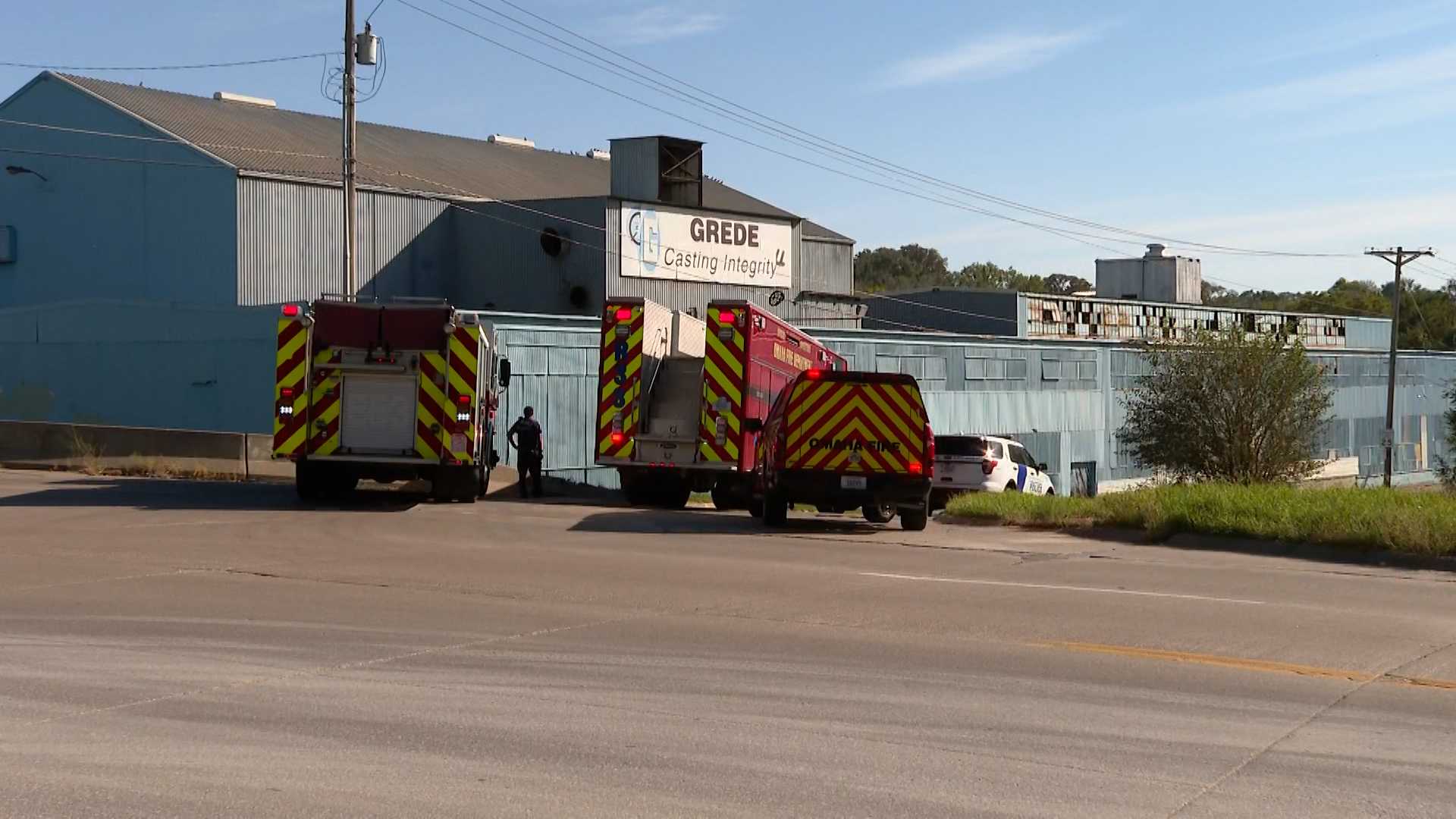 Federal officers investigate report of suspicious powder in south Omaha