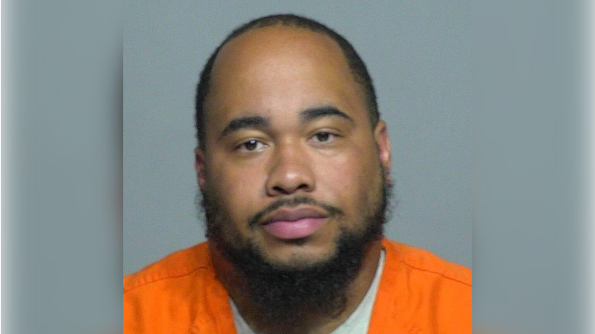 Man accused of killing mother of his child during custody exchange in St. Francis