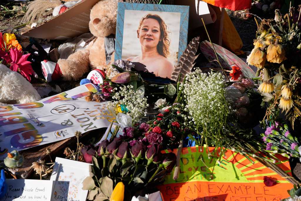 Renee Good's family sues US government and immigration officials over her killing in Minneapolis