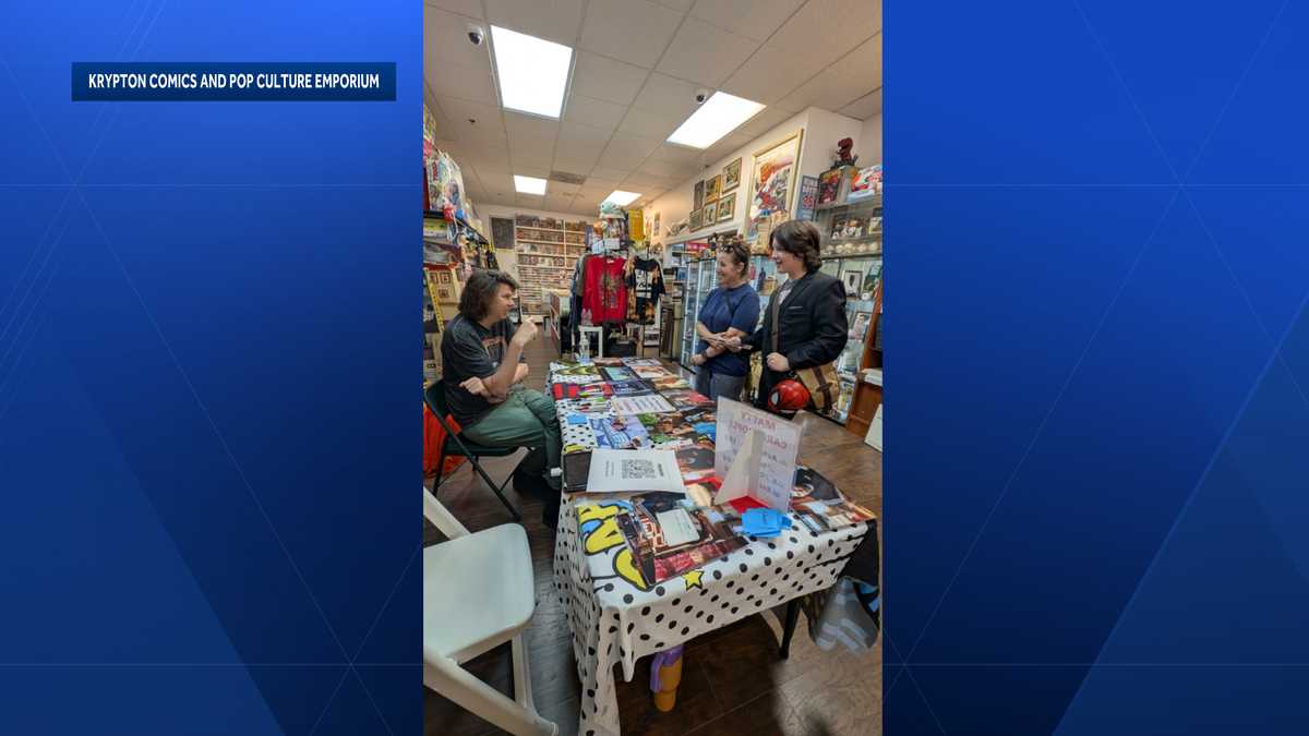 Stranger Things actor and New Hampshire native meets fans in Exeter