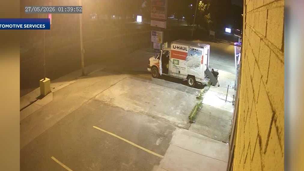 Video: Driver rams U-Haul into store to steal ATM