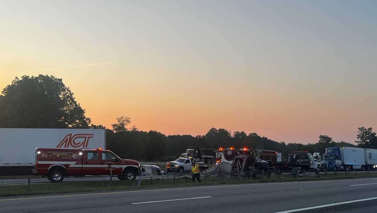 Coroner called to crash on I-26 in Spartanburg County