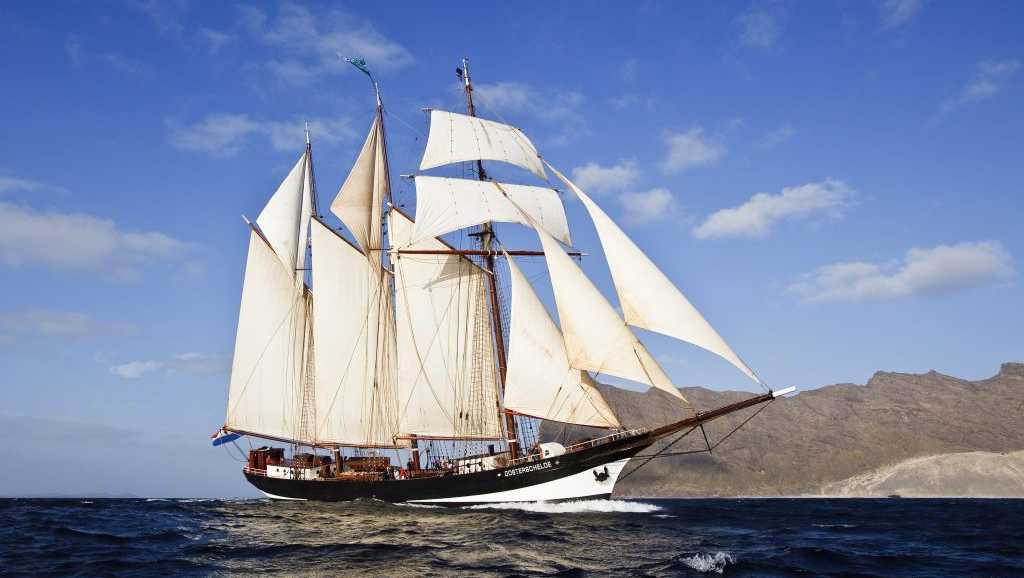 Tall ships set to sail into Portsmouth