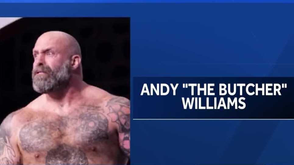 Wrestling fans honor Andy 