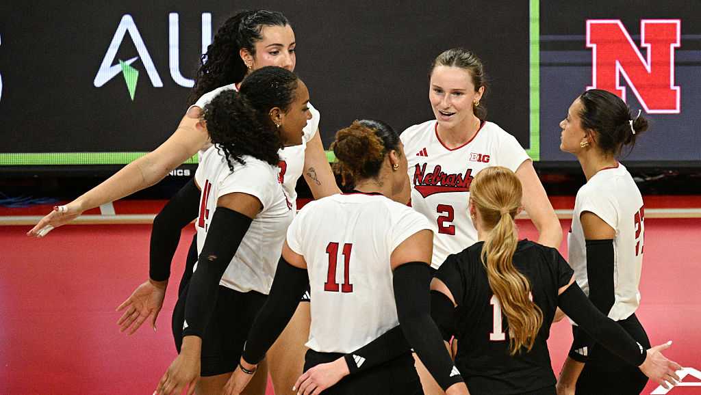 Husker volleyball stays perfect after sweeping Bears