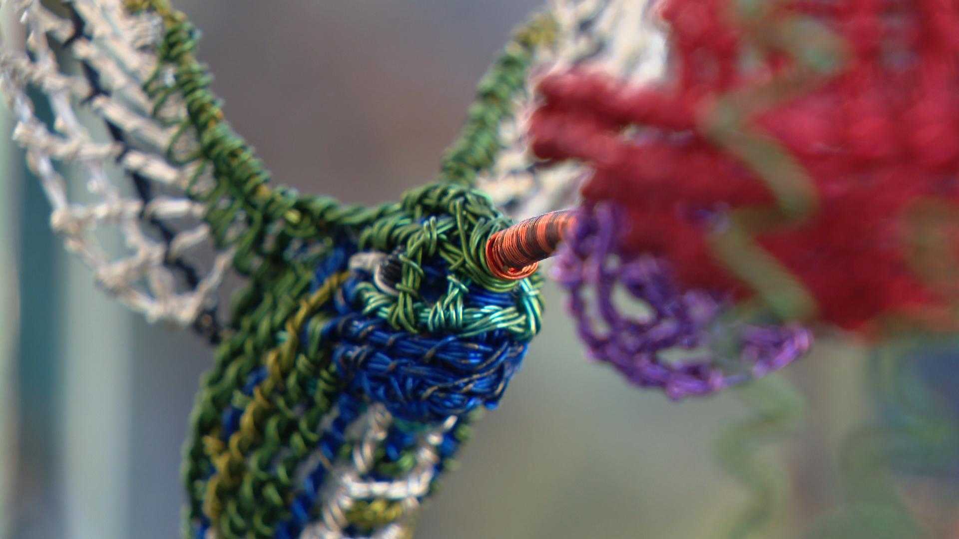 Baltimore artist Lonnetrix makes wire art from twist ties