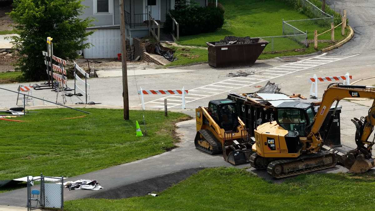 Volunteers in southern Indiana work to clean up Lanesville following flash flood