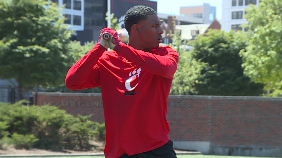 Cincinnati Bearcats outfielder Derrick Pitts earns spotlight with standout play