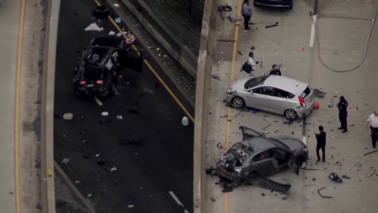 Multiple vehicles crash on Ft. Duquesne Bridge | All Lanes Closed