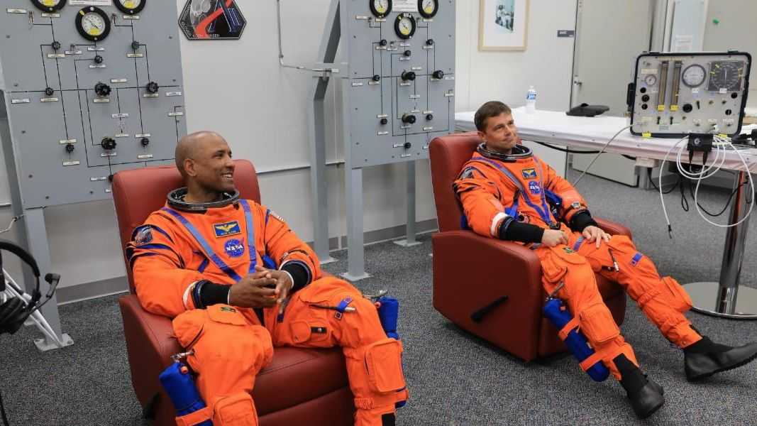 Photo: wesh.com artemis ii astronauts glover and wiseman get emeritus roles