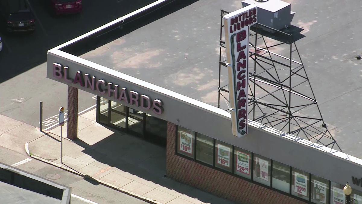 Blanchards Liquor Store announces closure of historic Allston location