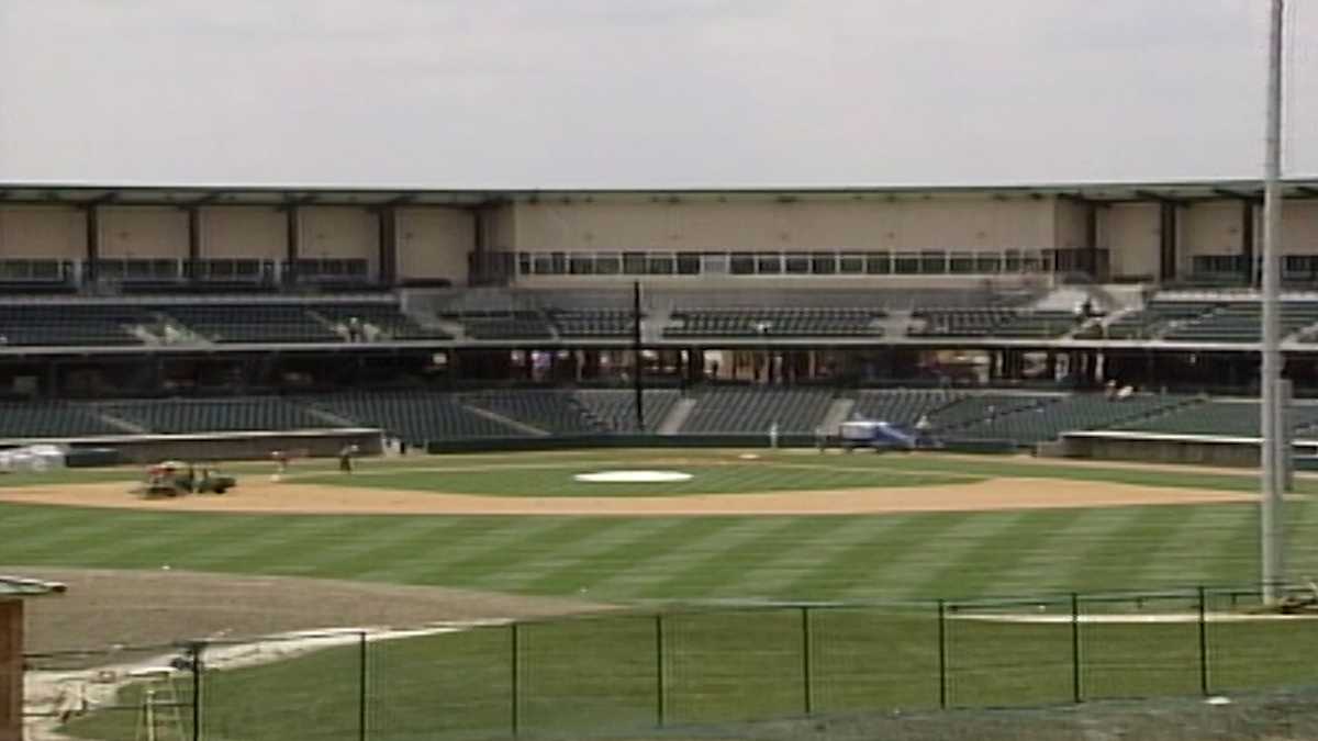 'Rounding third, headed for home': Construction crews put finishing touches on Haymarket Park in 2001