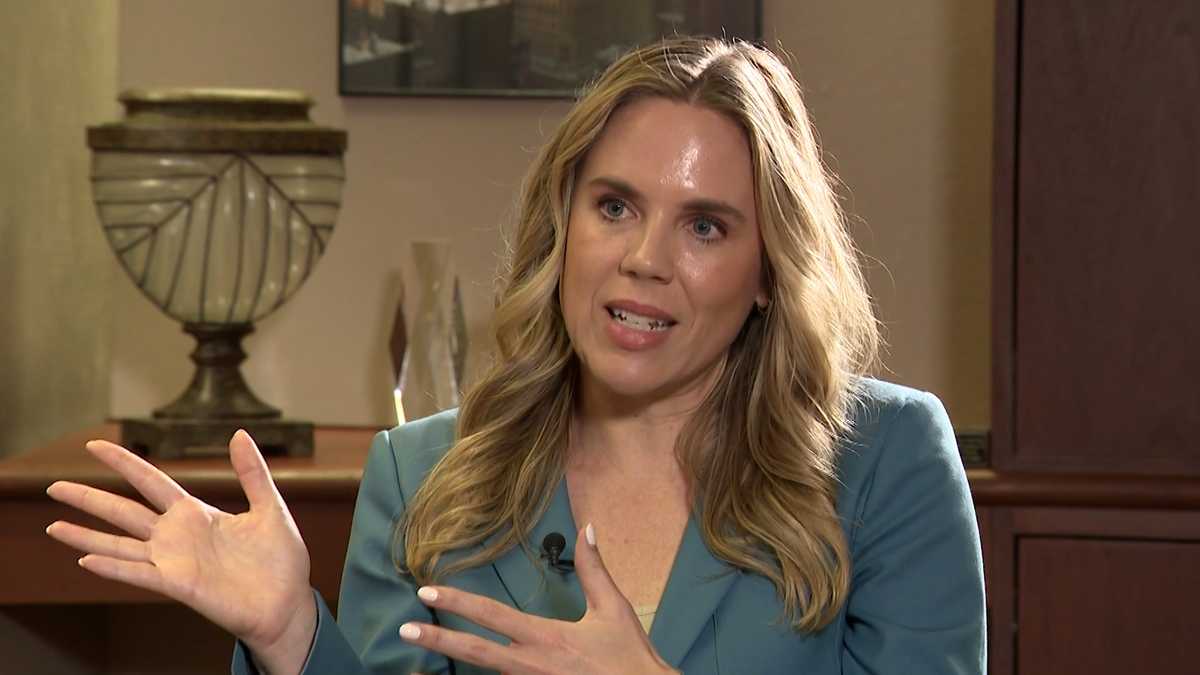 Democratic nominee awaits winner of Republican special primary for US Senate seat