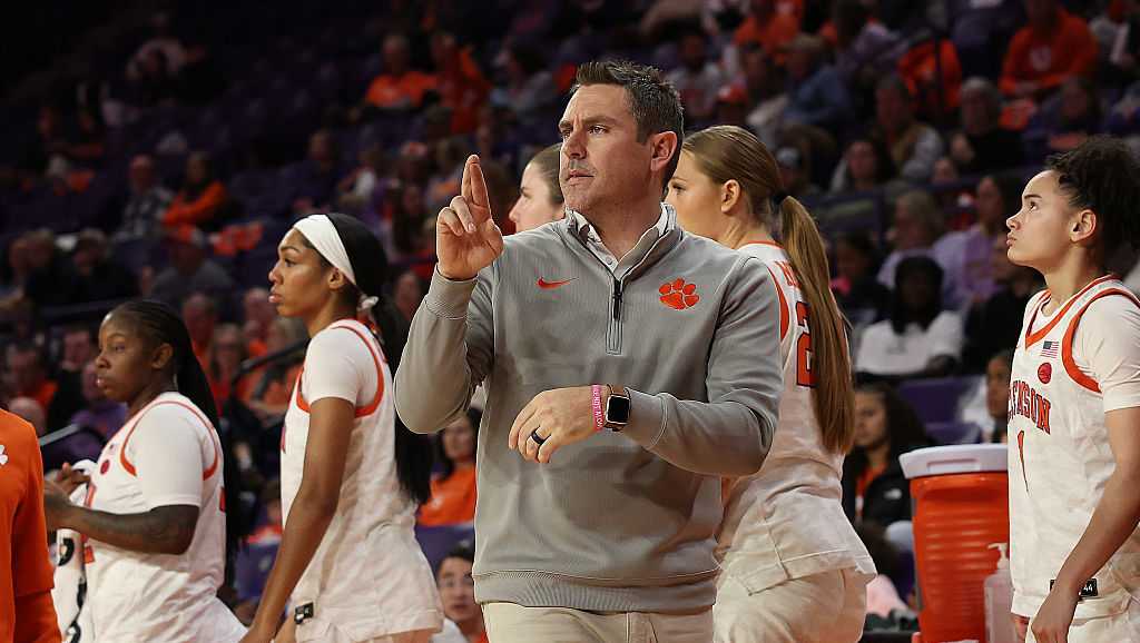 Clemson Women's Basketball to play Kentucky in SEC/ACC challenge