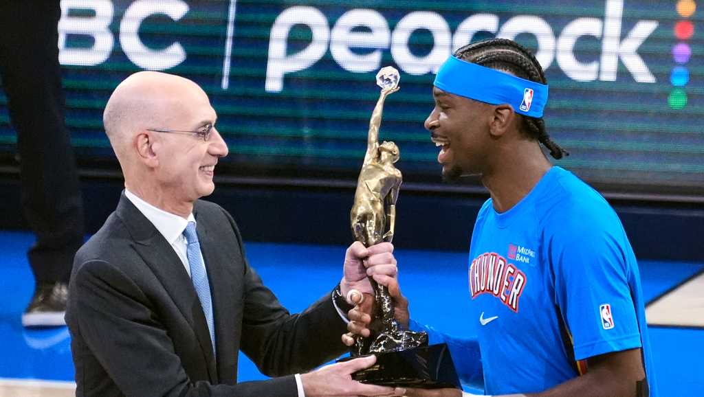 Shai Gilgeous-Alexander presented with Kia NBA Most Valuable Player trophy ahead of Spurs matchup