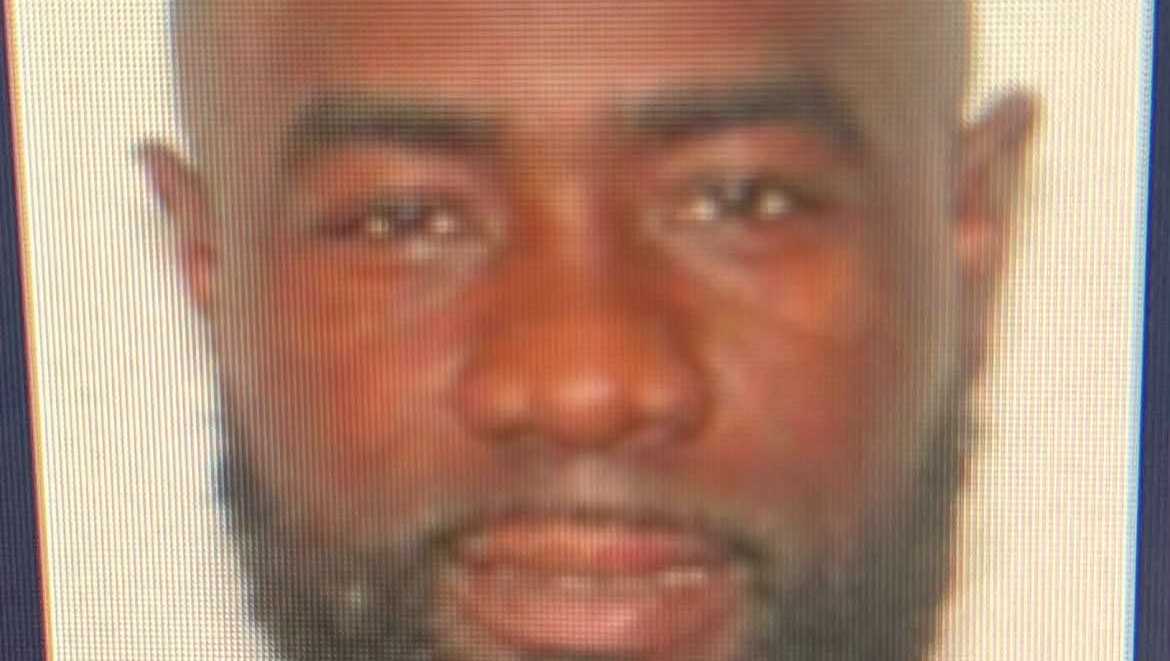 Martin County deputies search for hit-and-run suspect in Palm City