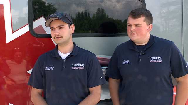 'Amazement is what I was feeling': First responders help deliver baby for the first time in grocery store parking lot