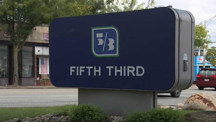 Fifth Third Bank's head of fraud prevention discusses scam that saw woman lose $10,000
