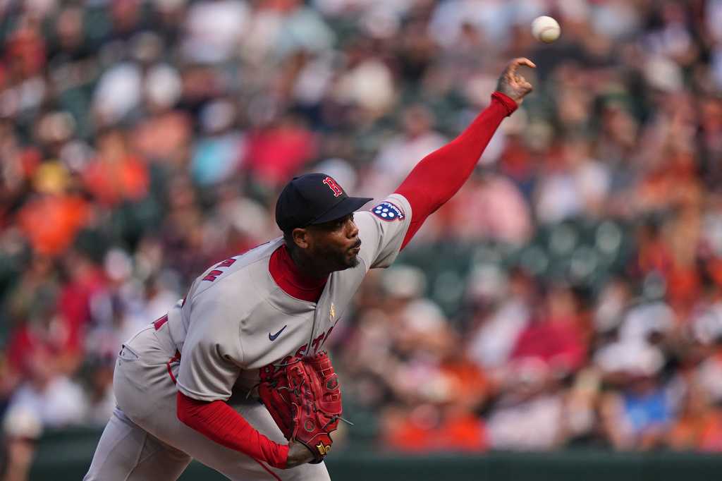 Chapman reaches 400-save milestone as Red Sox beat Orioles 3-1 - WCVB