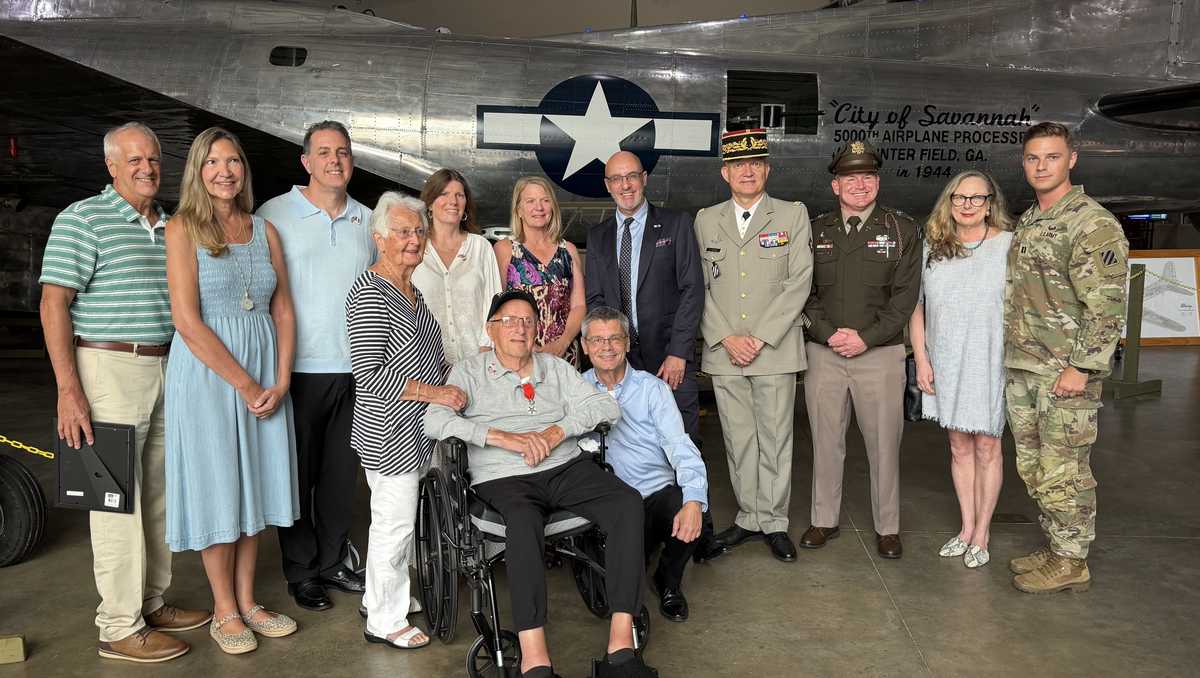 102-year-old World War II veteran receives France's highest honor in Pooler