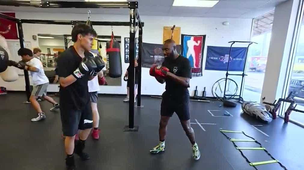 Alabama teen boxer Juan Valdez training for greatness