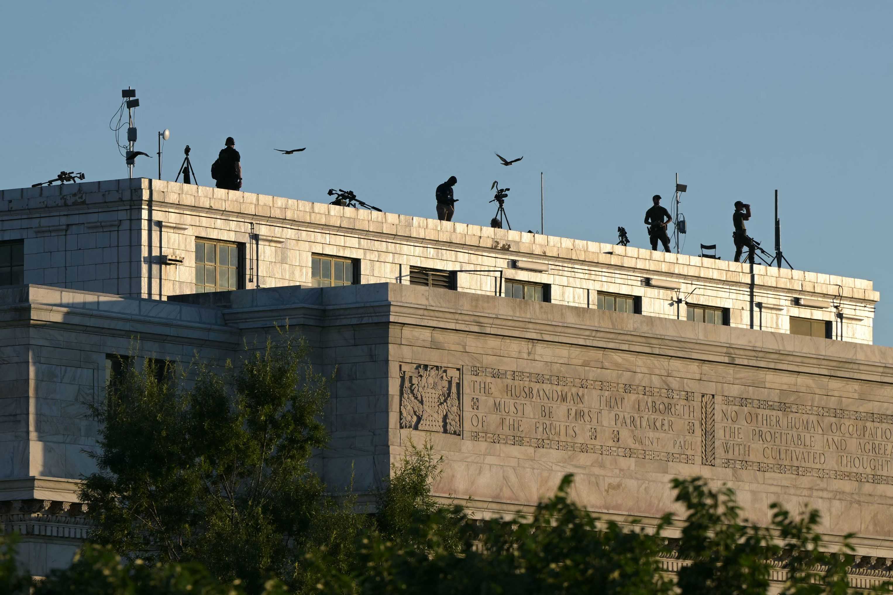 Poor cybersecurity by Secret Service agents put US officials at risk, inspector general says