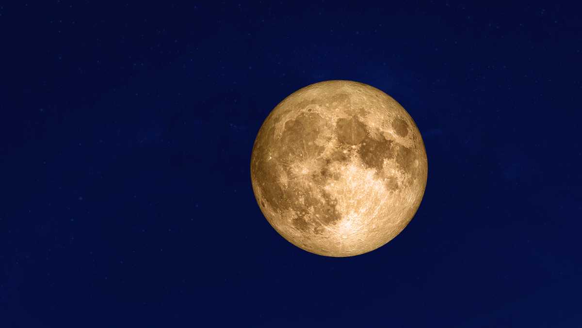 'Blue Moon' rises this weekend, but it will look smaller than usual