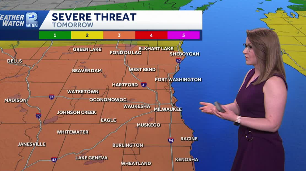 70s to storm chances in SE Wisconsin