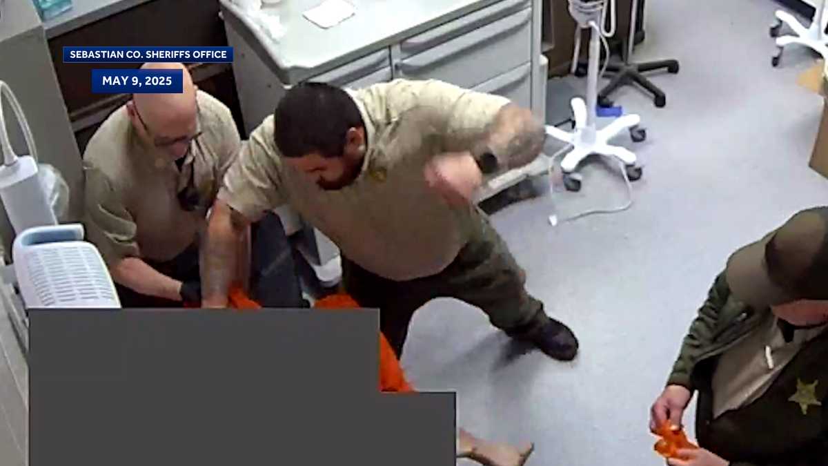 Convicted murderer sues Sebastian Co. Sheriff’s Office over jail beating